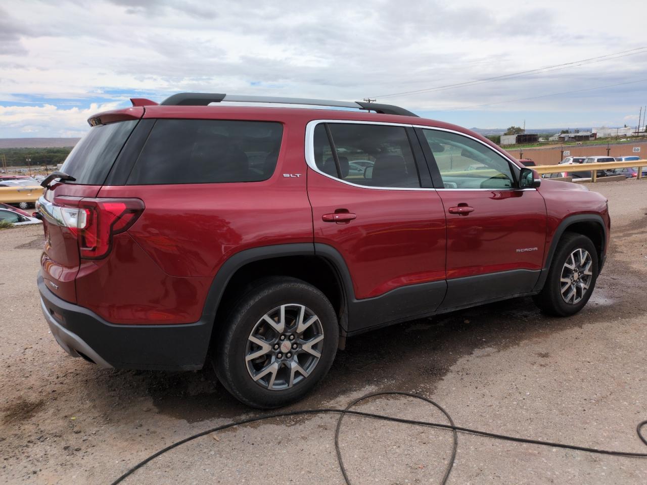 2023 GMC ACADIA SLT photo 9