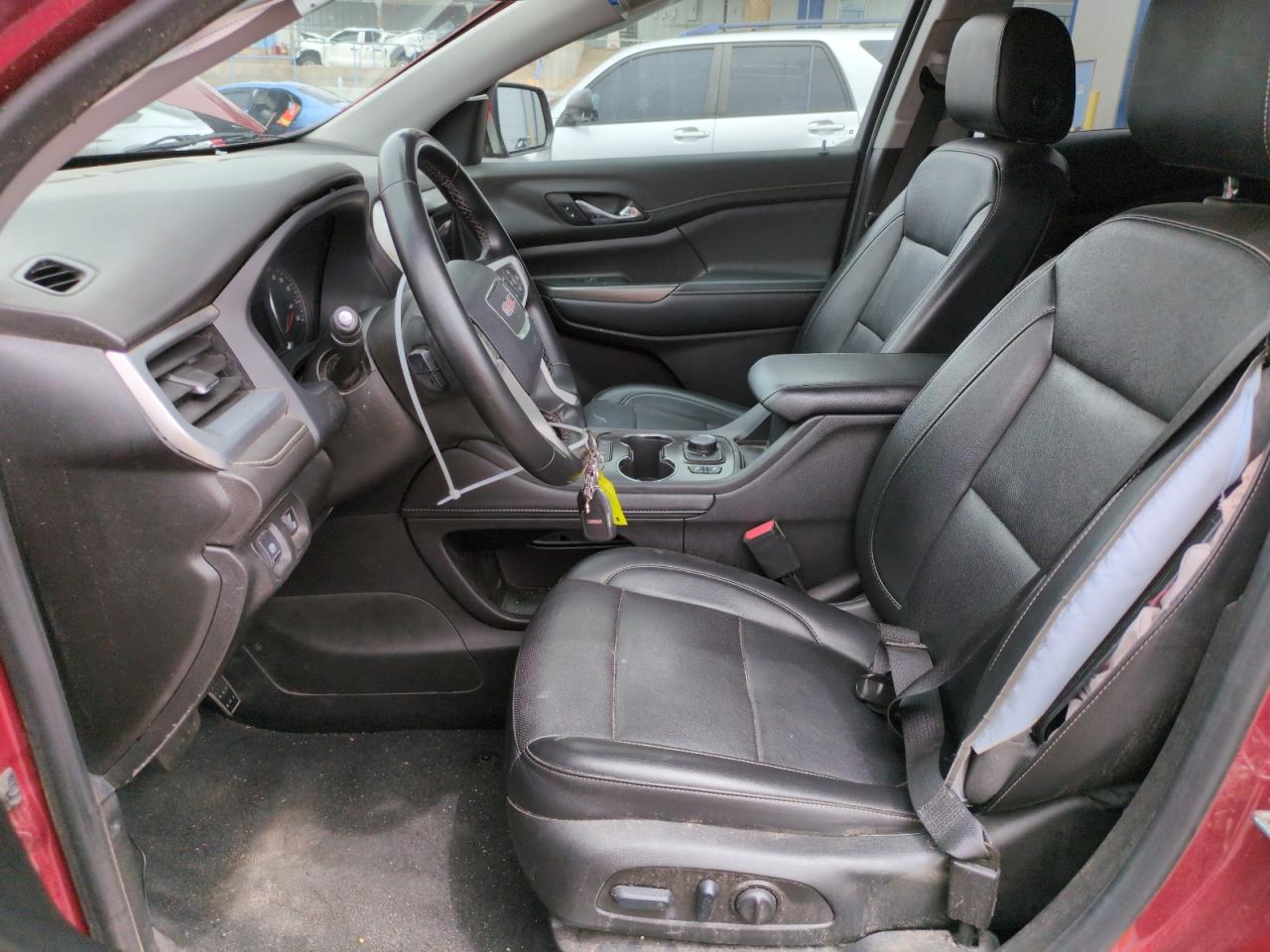 2023 GMC ACADIA SLT photo 25