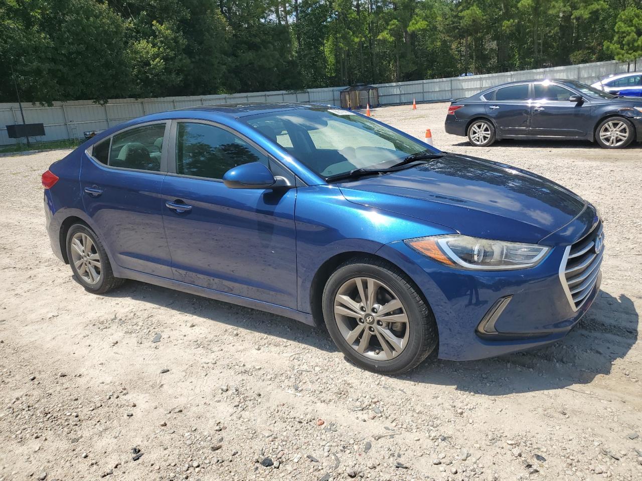2018 HYUNDAI ELANTRA photo 7