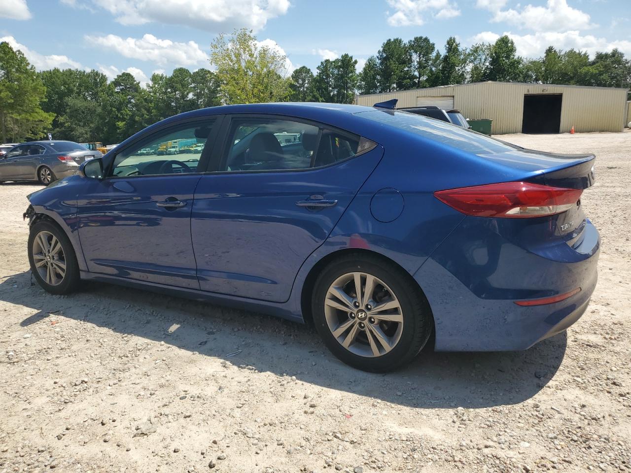 2018 HYUNDAI ELANTRA photo 3