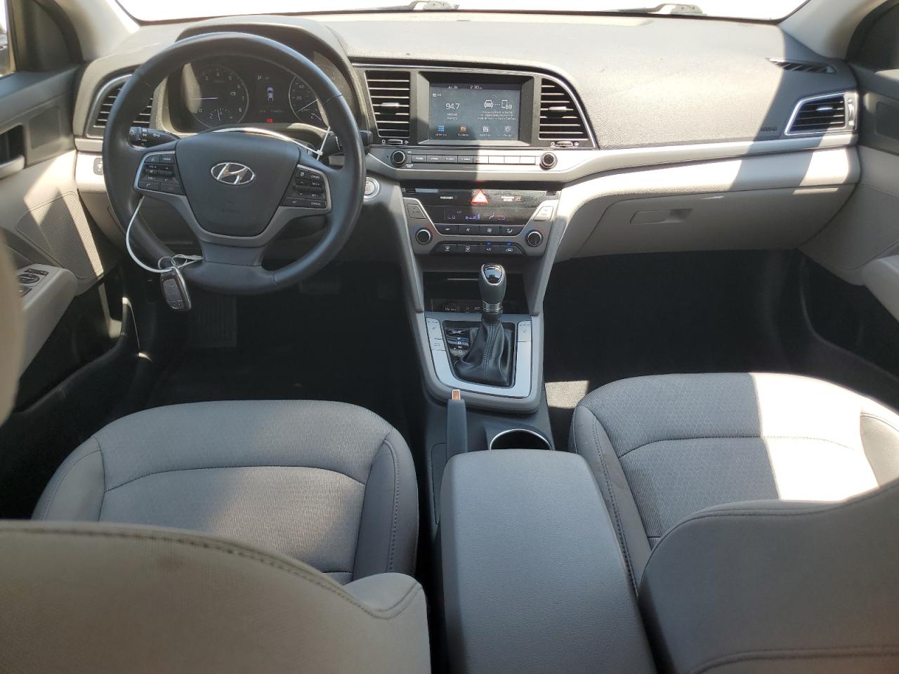 2018 HYUNDAI ELANTRA photo 15