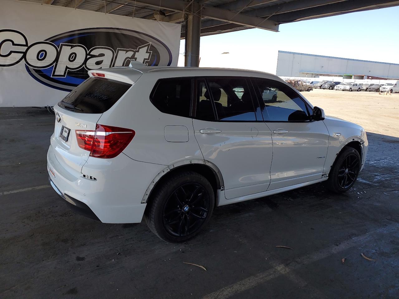 2015 BMW X3 XDRIVE28I photo 3