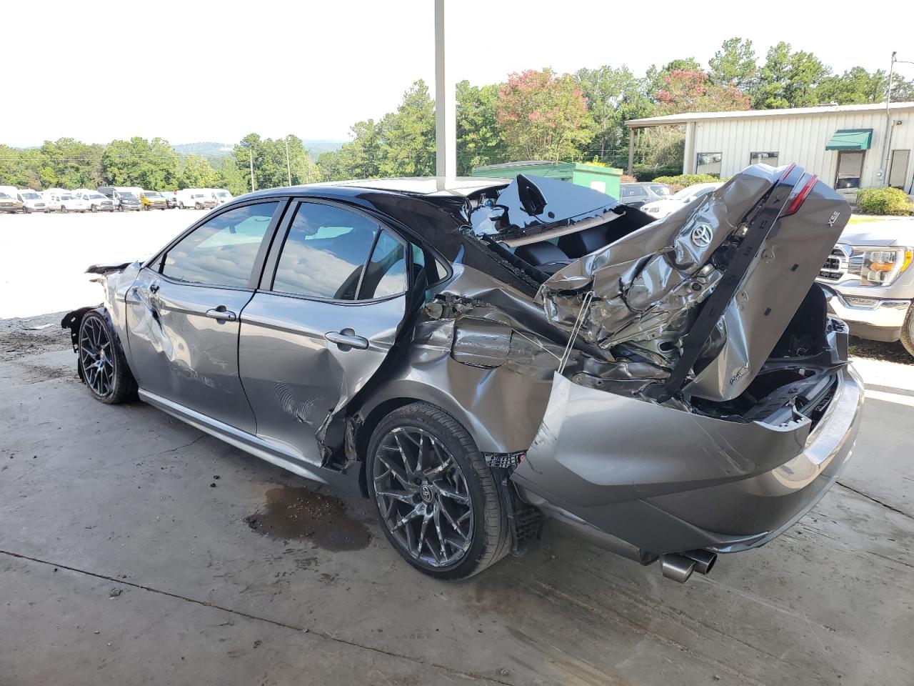 2025 TOYOTA CAMRY XSE photo 2
