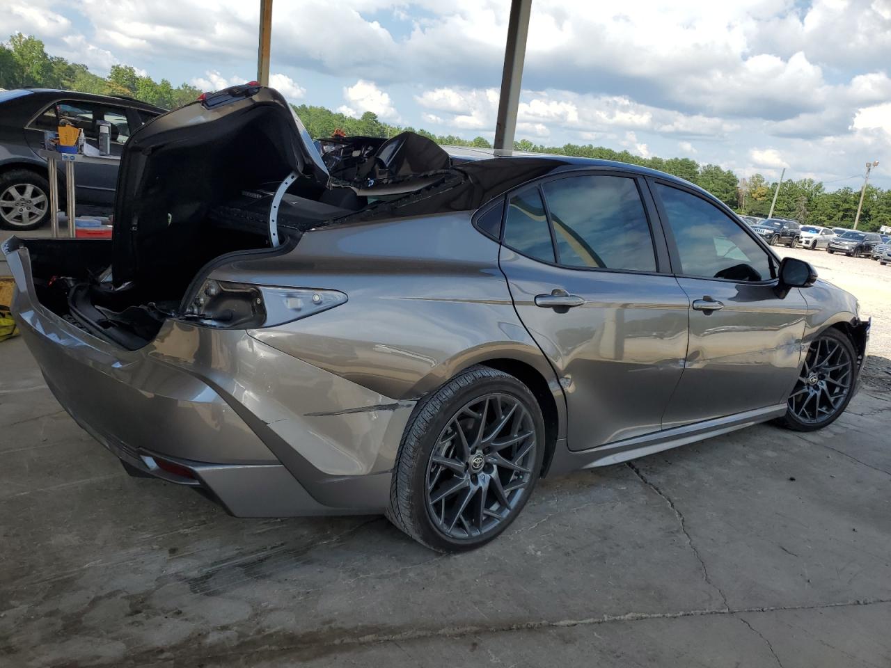 2025 TOYOTA CAMRY XSE photo 3