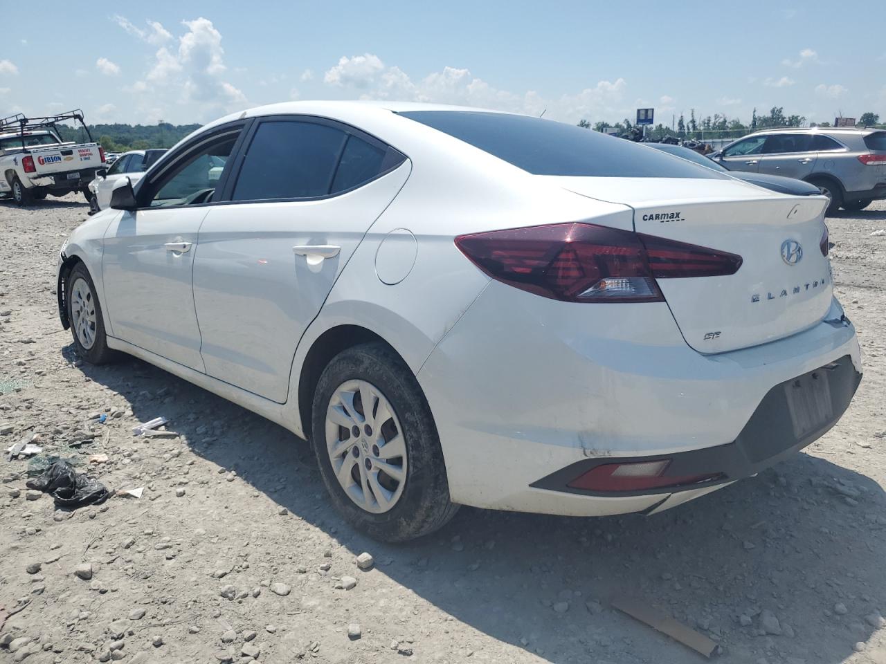 2019 HYUNDAI ELANTRA SE photo 2