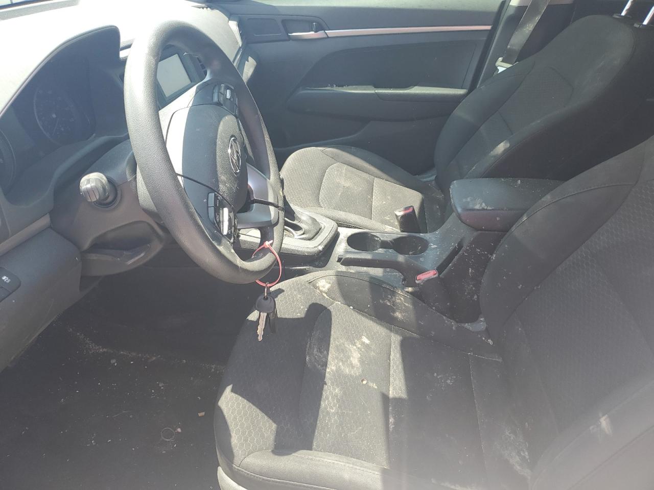2019 HYUNDAI ELANTRA SE photo 7