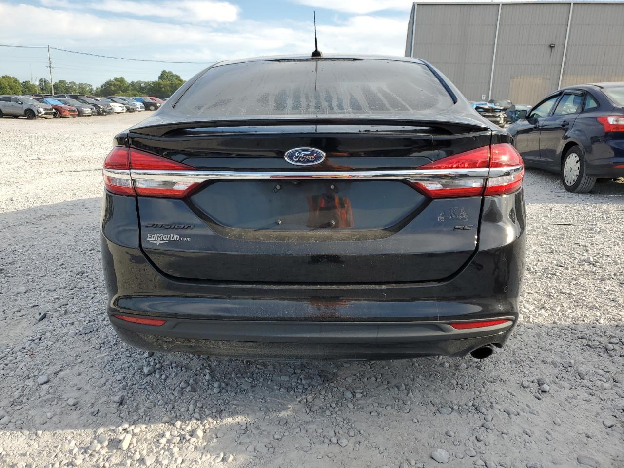 2017 FORD FUSION SE photo 11