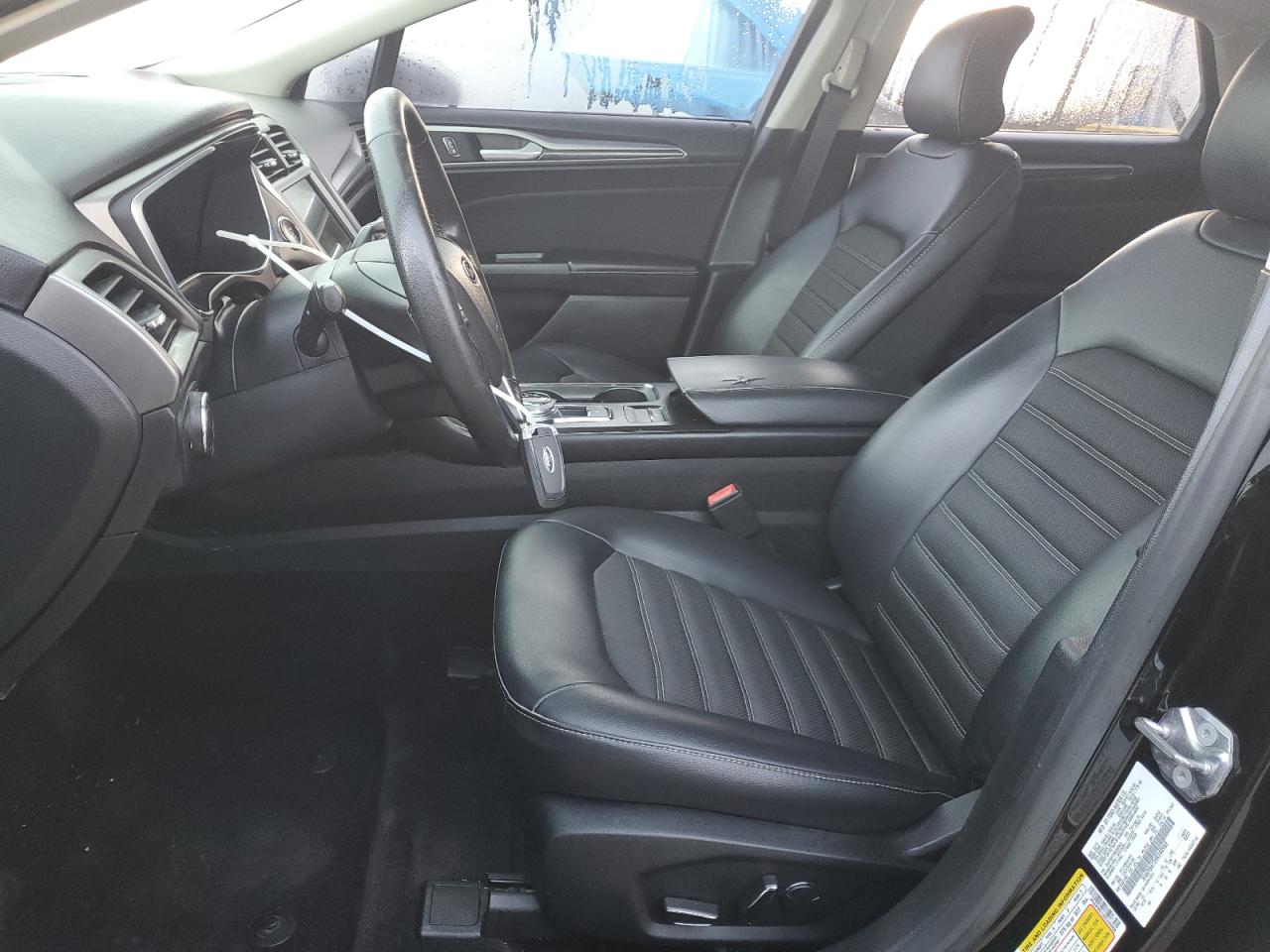 2017 FORD FUSION SE photo 13