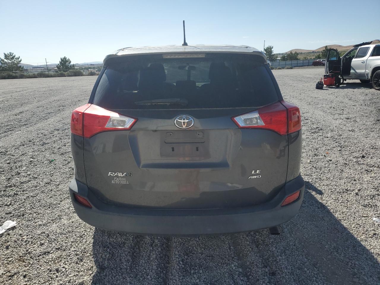 2013 TOYOTA RAV4 LE photo 11