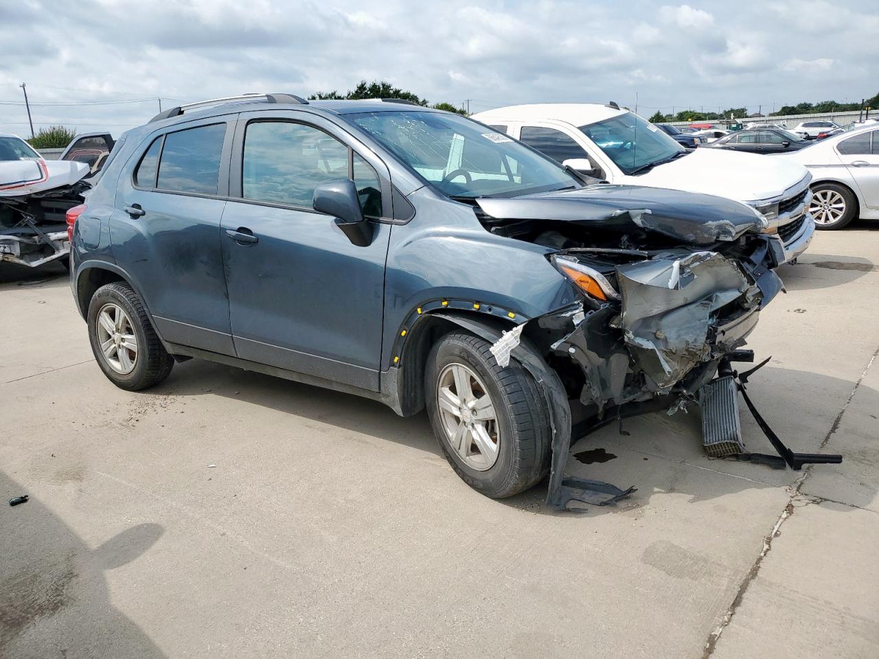 2021 CHEVROLET TRAX 1LT photo 10