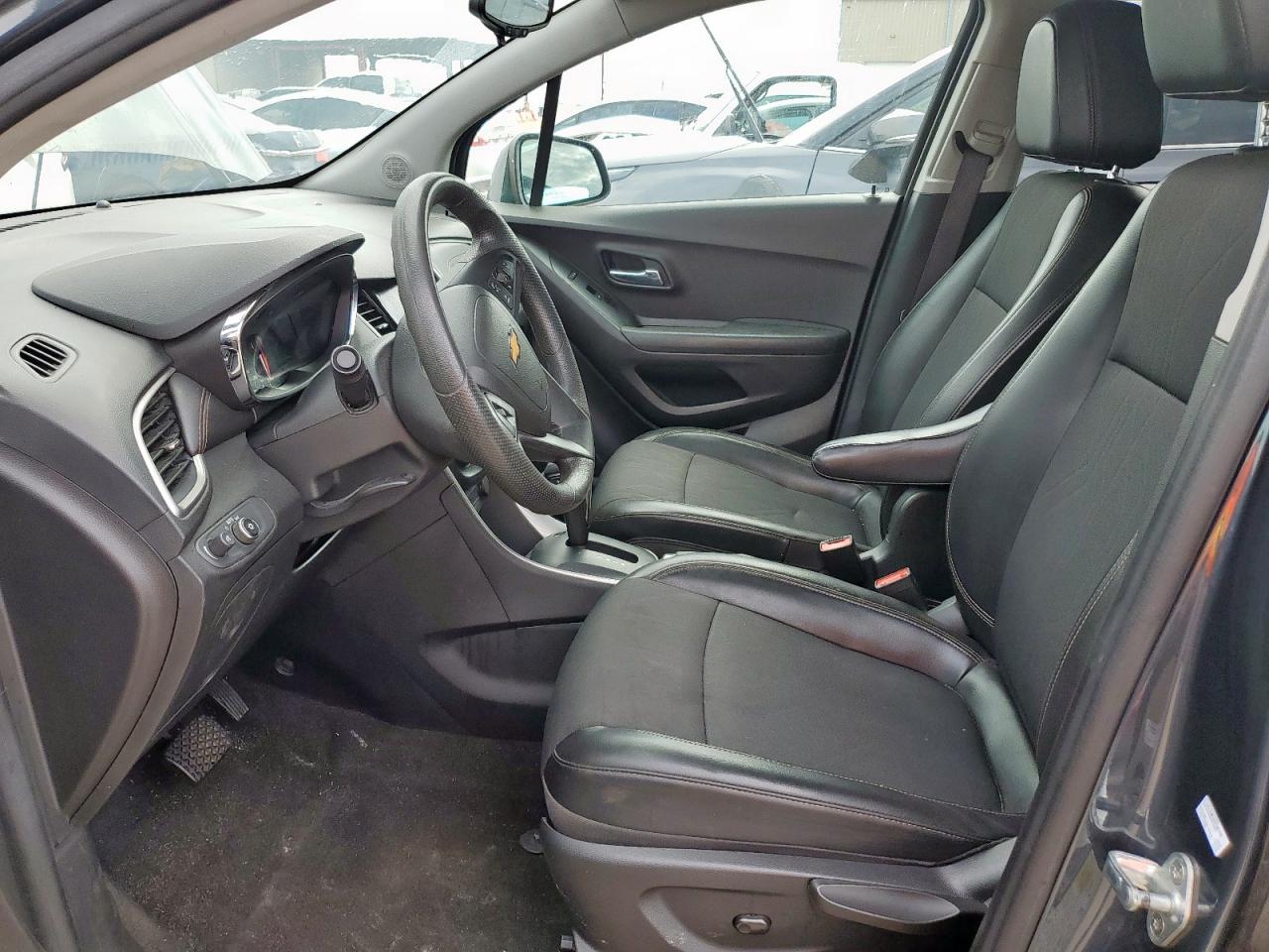 2021 CHEVROLET TRAX 1LT photo 19