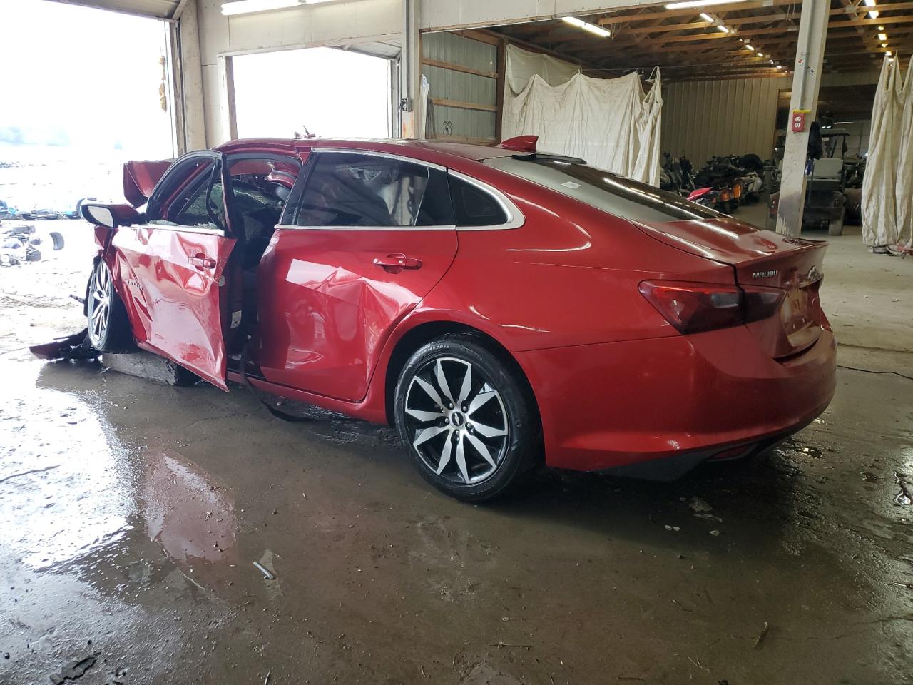 2016 CHEVROLET MALIBU LT photo 2