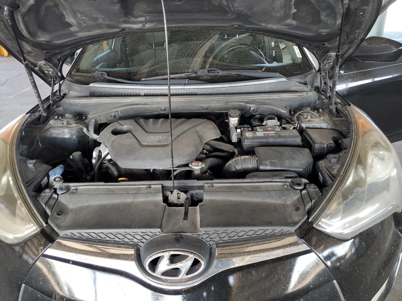 2014 HYUNDAI VELOSTER photo 11