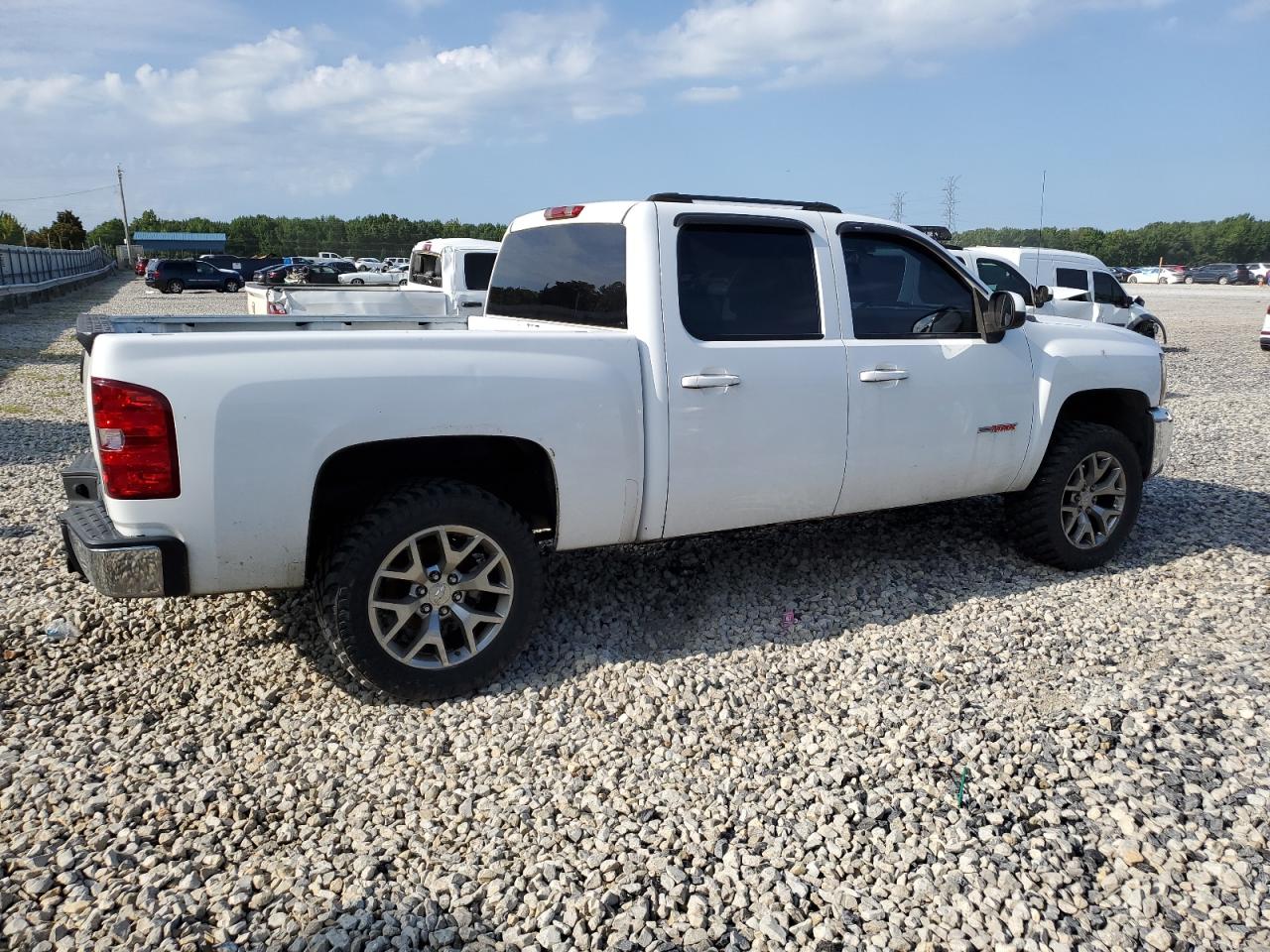 2007 CHEVROLET SILVERADO K1500 CREW CAB photo 3