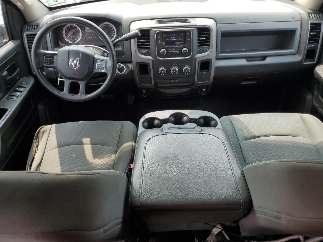 2014 RAM 1500 ST photo 15