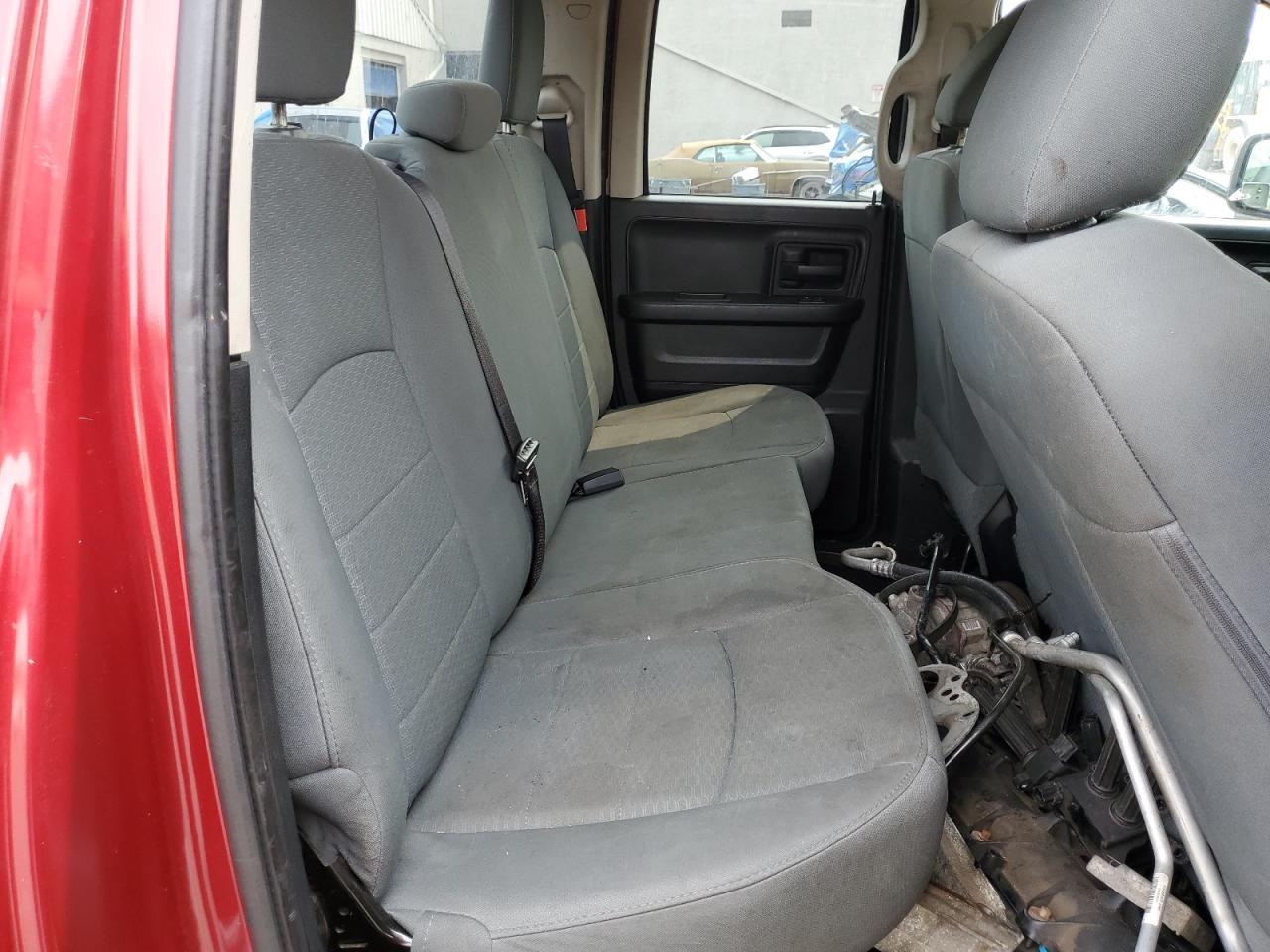 2014 RAM 1500 ST photo 19