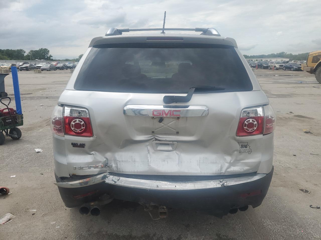 2009 GMC ACADIA SLE photo 6