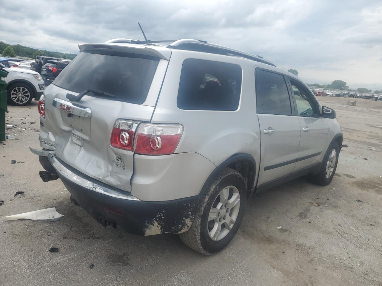 2009 GMC ACADIA SLE photo 3