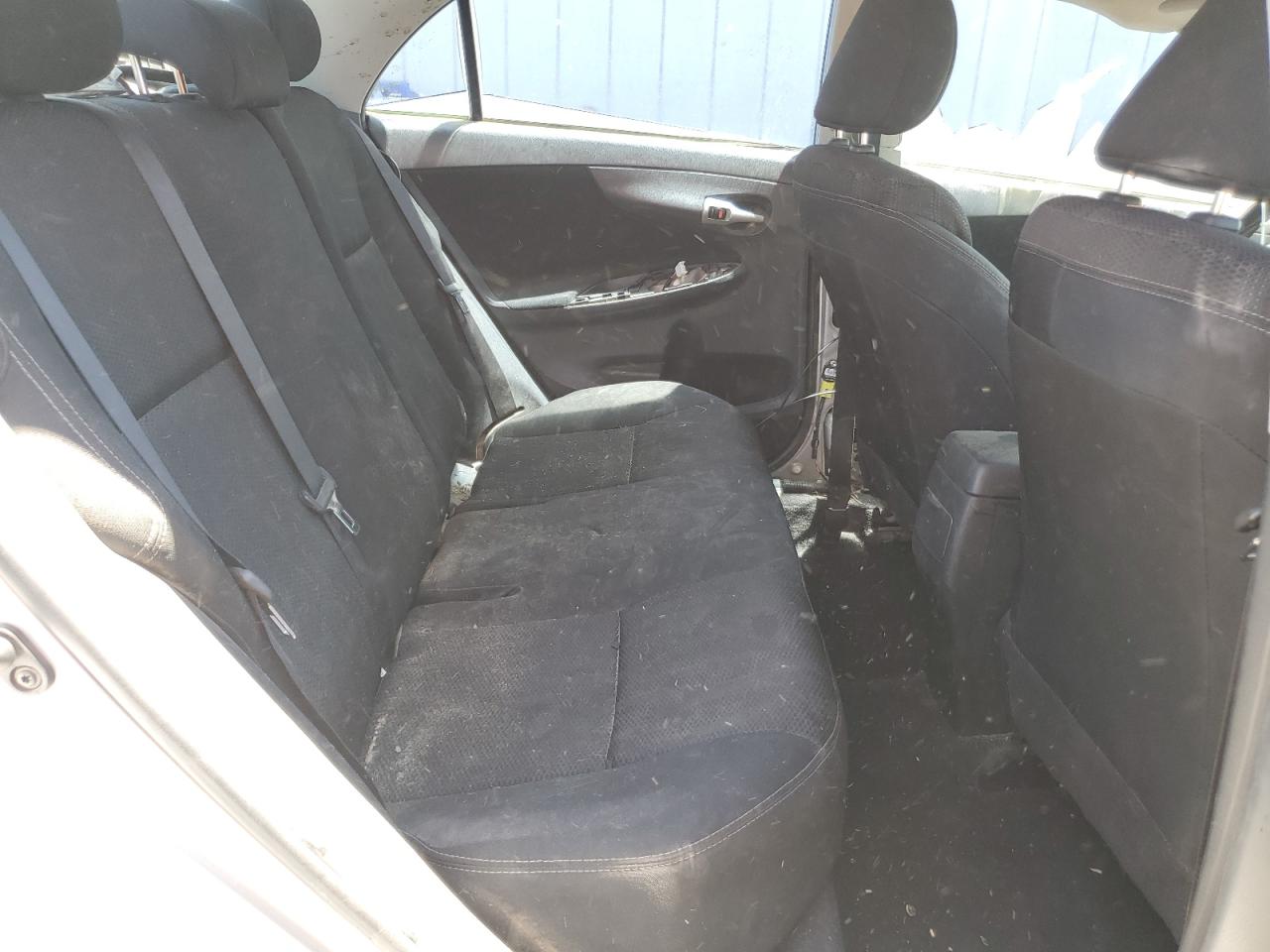2012 TOYOTA COROLLA S photo 19
