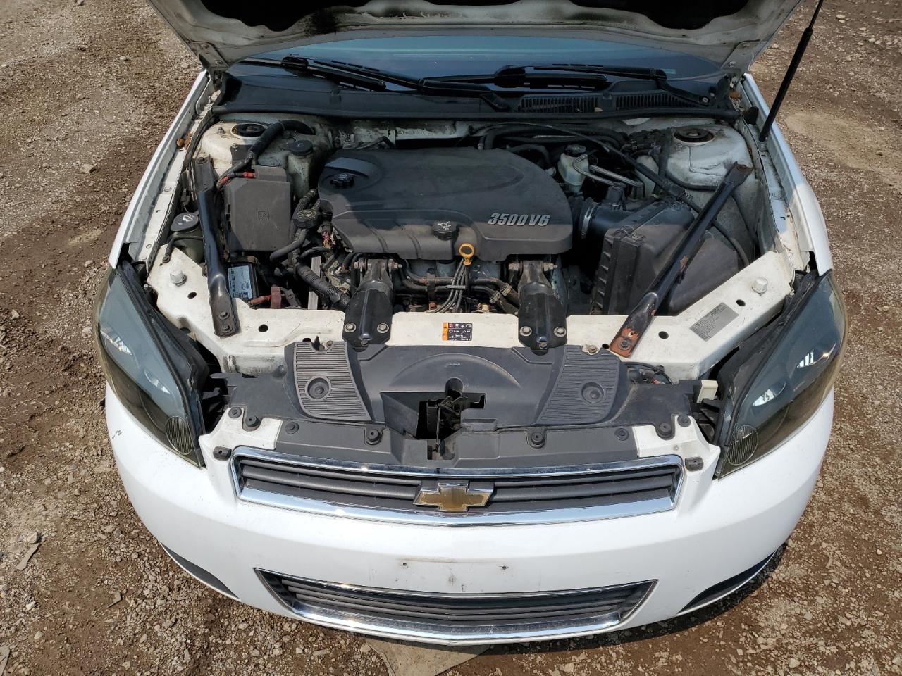 2011 CHEVROLET IMPALA LT photo 31