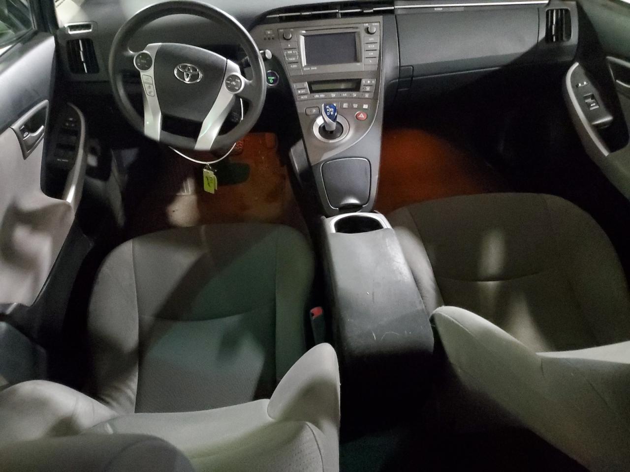 2012 TOYOTA PRIUS photo 15
