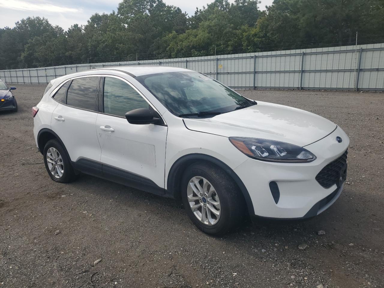 2022 FORD ESCAPE SE photo 4