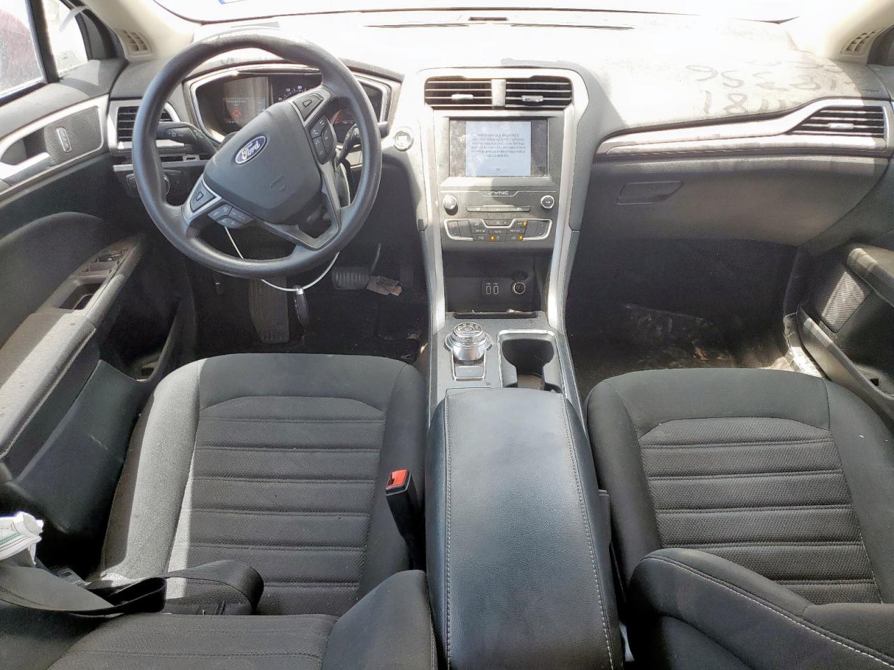 2020 FORD FUSION SE photo 22