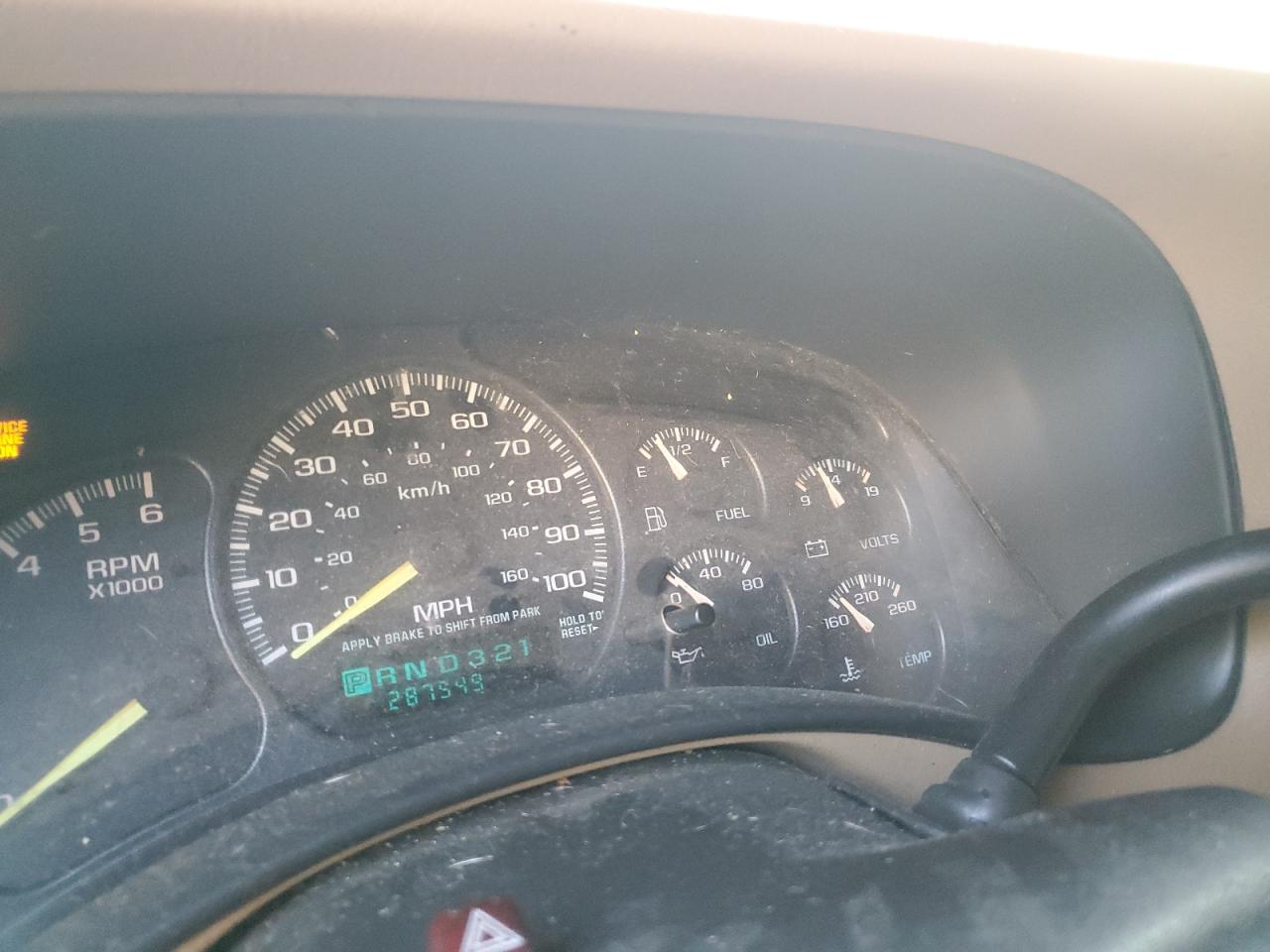 2000 CHEVROLET SUBURBAN C1500 photo 17