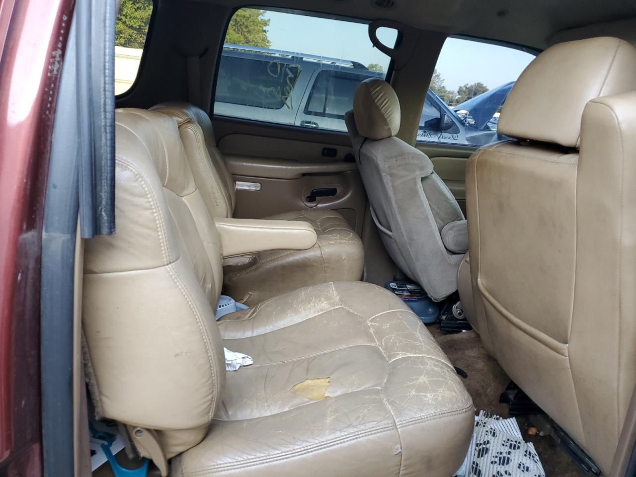 2000 CHEVROLET SUBURBAN C1500 photo 21