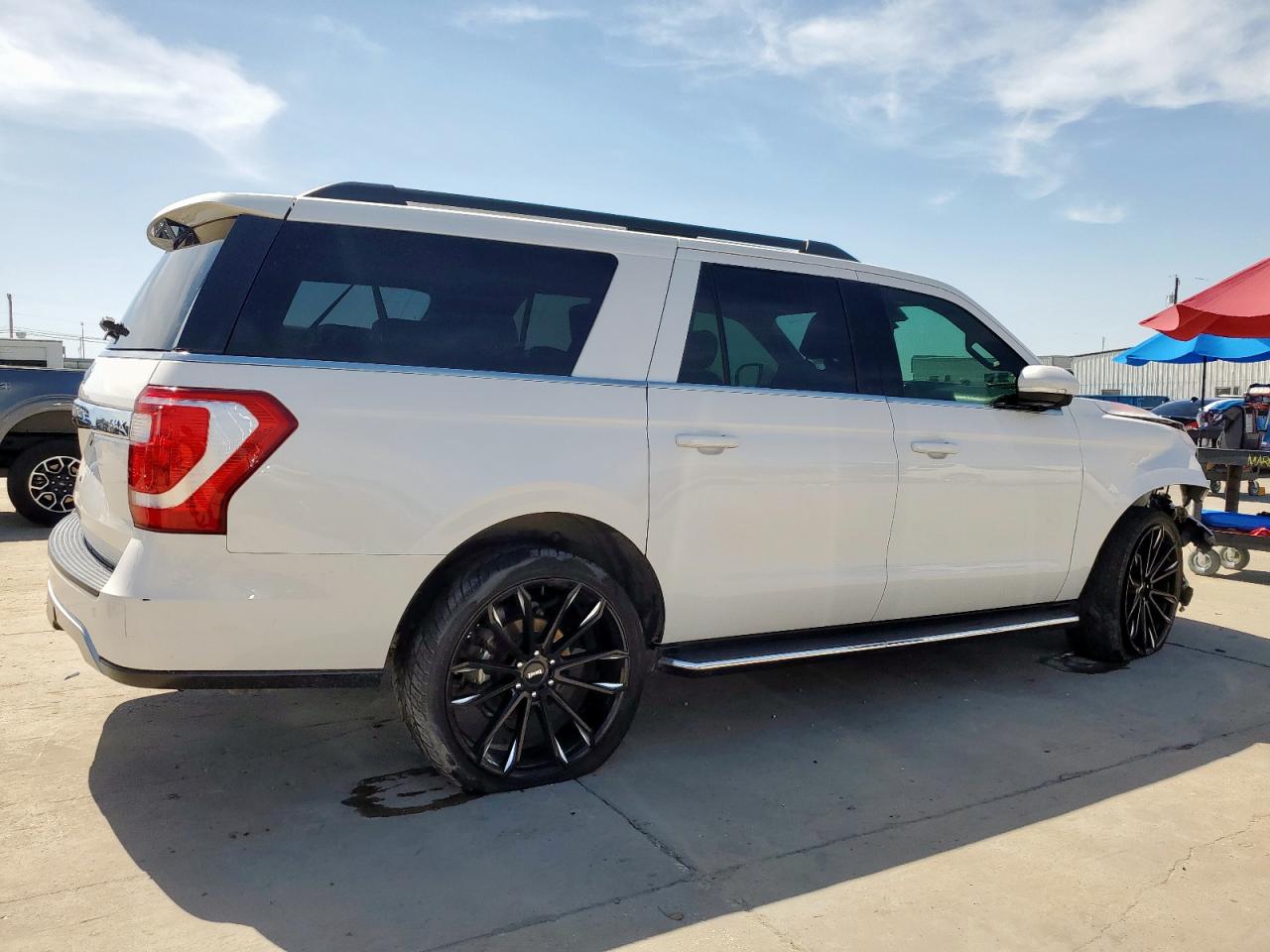 2019 FORD EXPEDITION MAX XLT photo 5