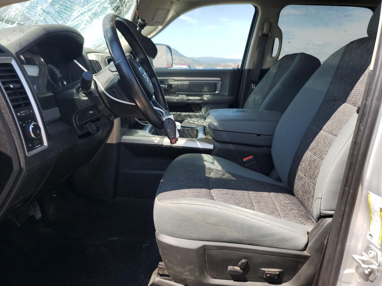 2018 RAM 2500 SLT photo 19