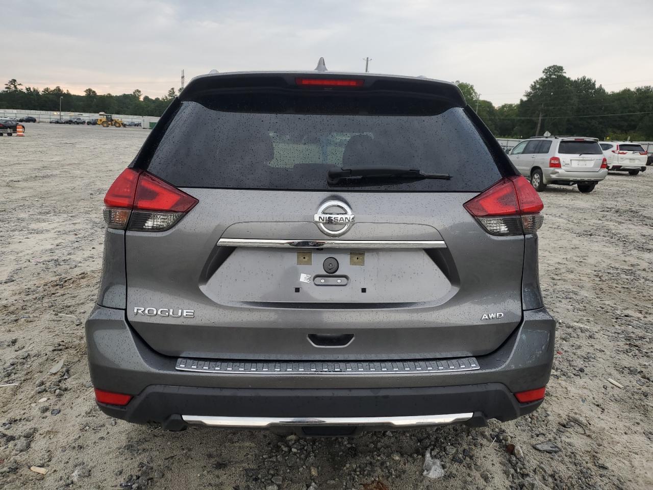 2017 NISSAN ROGUE S photo 11