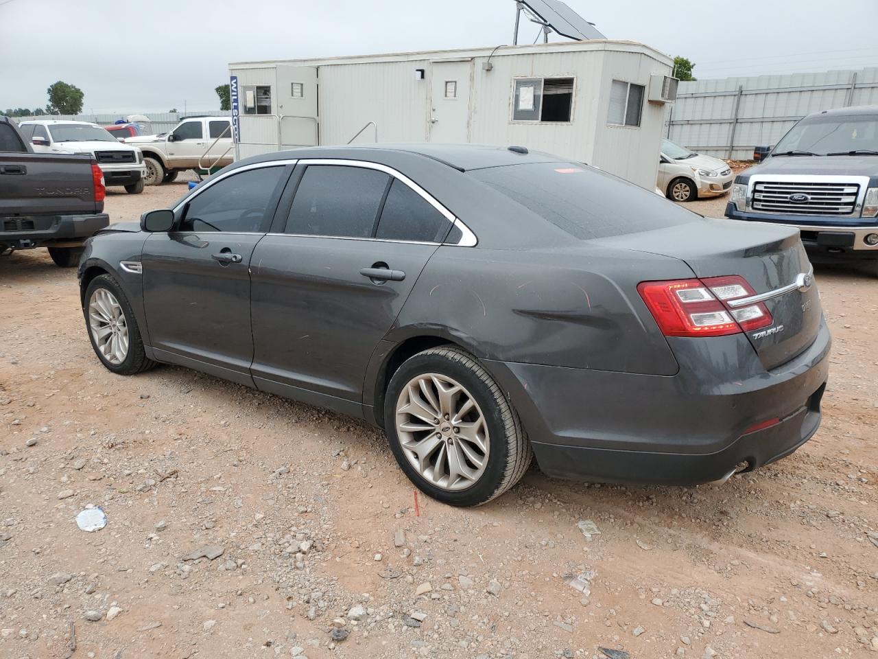 2019 FORD TAURUS LIMITED photo 2