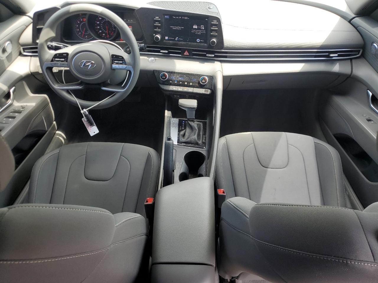 2023 HYUNDAI ELANTRA SEL photo 15