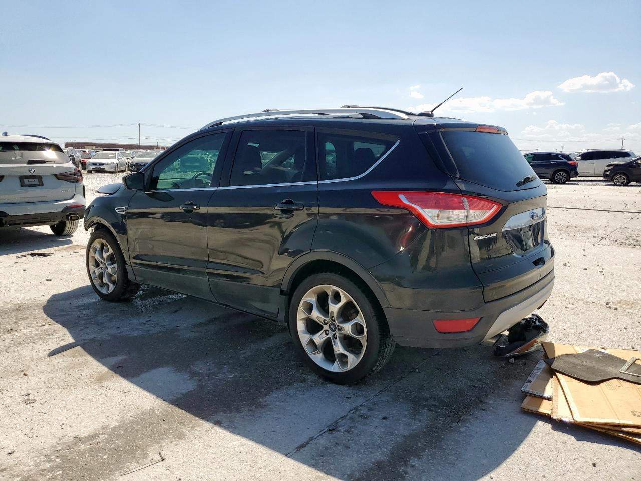 2015 FORD ESCAPE TITANIUM photo 2
