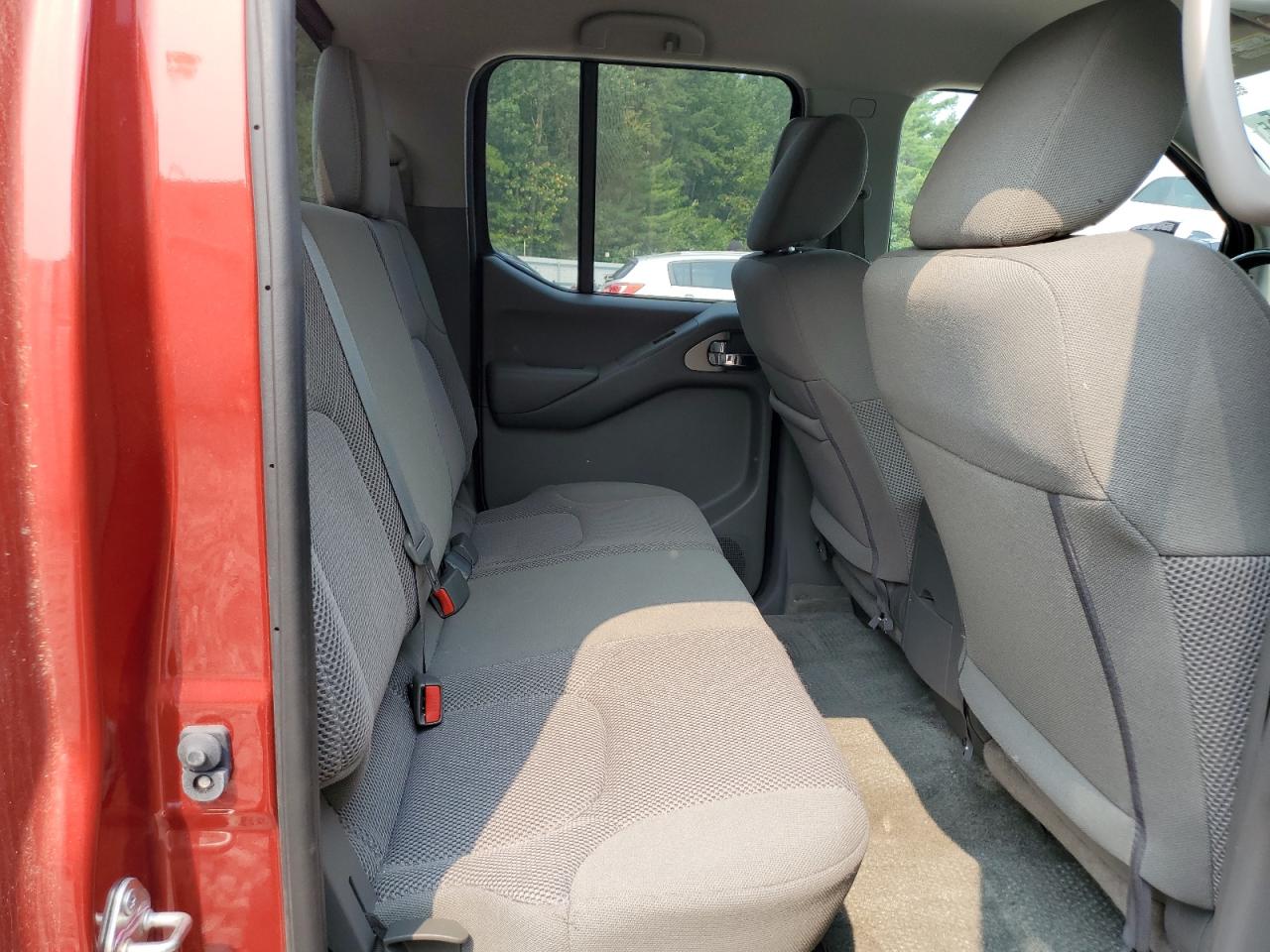 2018 NISSAN FRONTIER SV photo 10