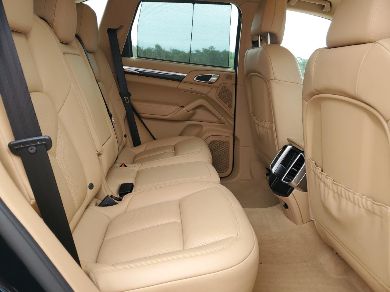2016 PORSCHE CAYENNE photo 10