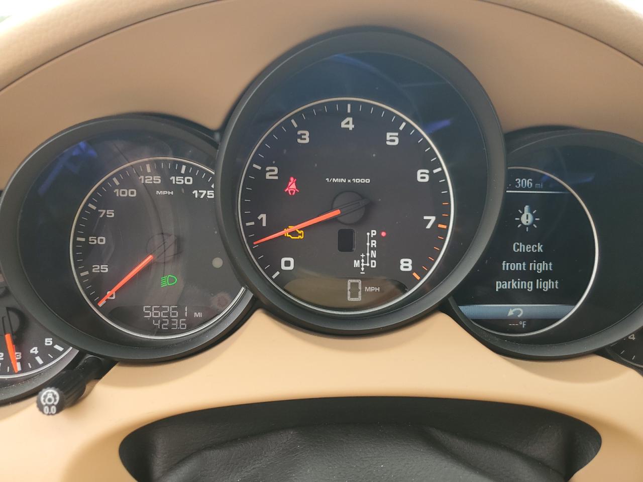 2016 PORSCHE CAYENNE photo 9