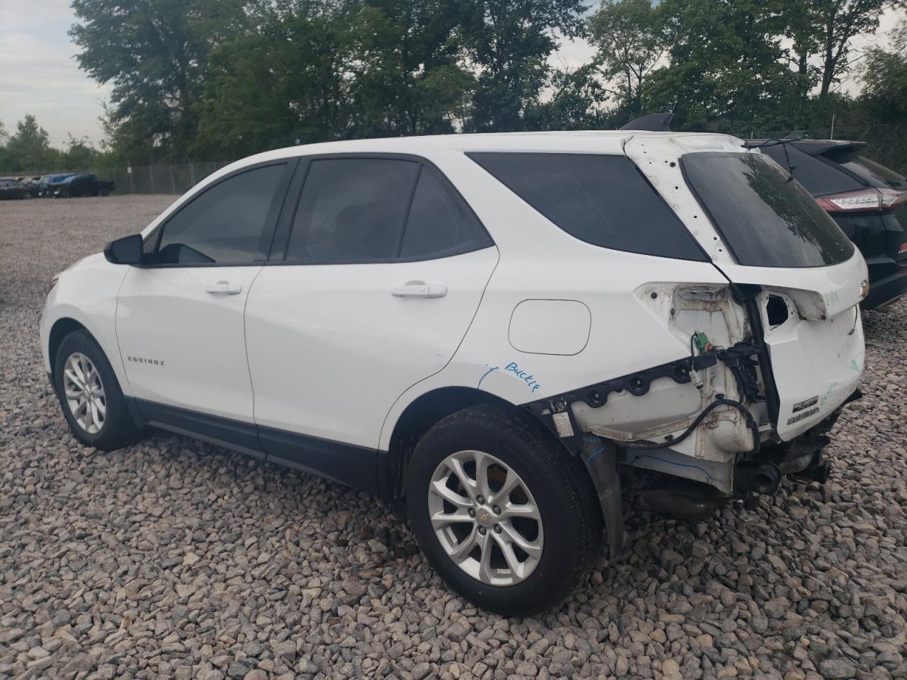 2018 CHEVROLET EQUINOX LS photo 2