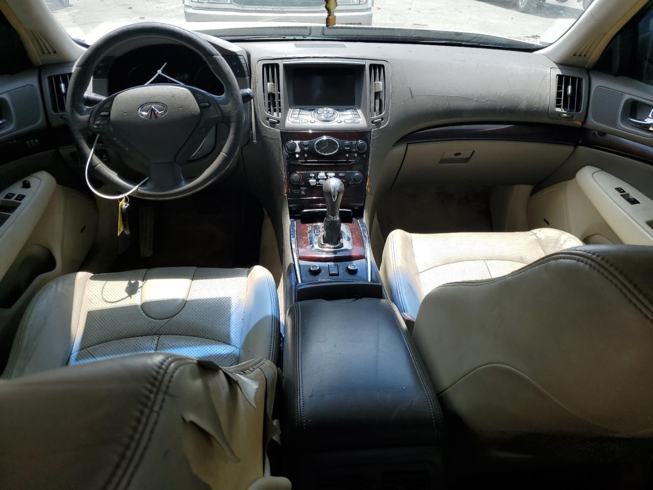 2012 INFINITI G37 photo 15