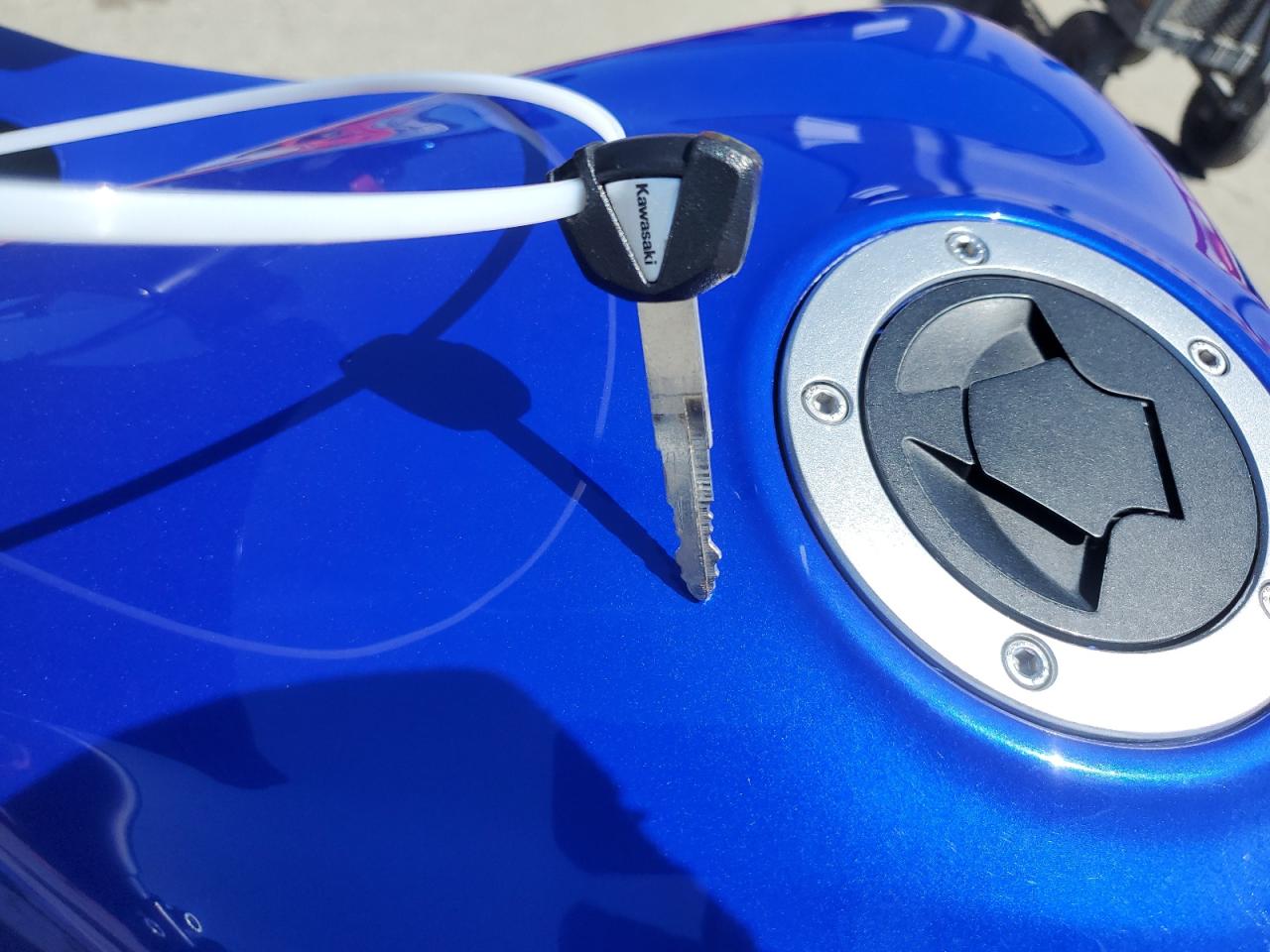 2014 KAWASAKI ZX1000 M photo 15
