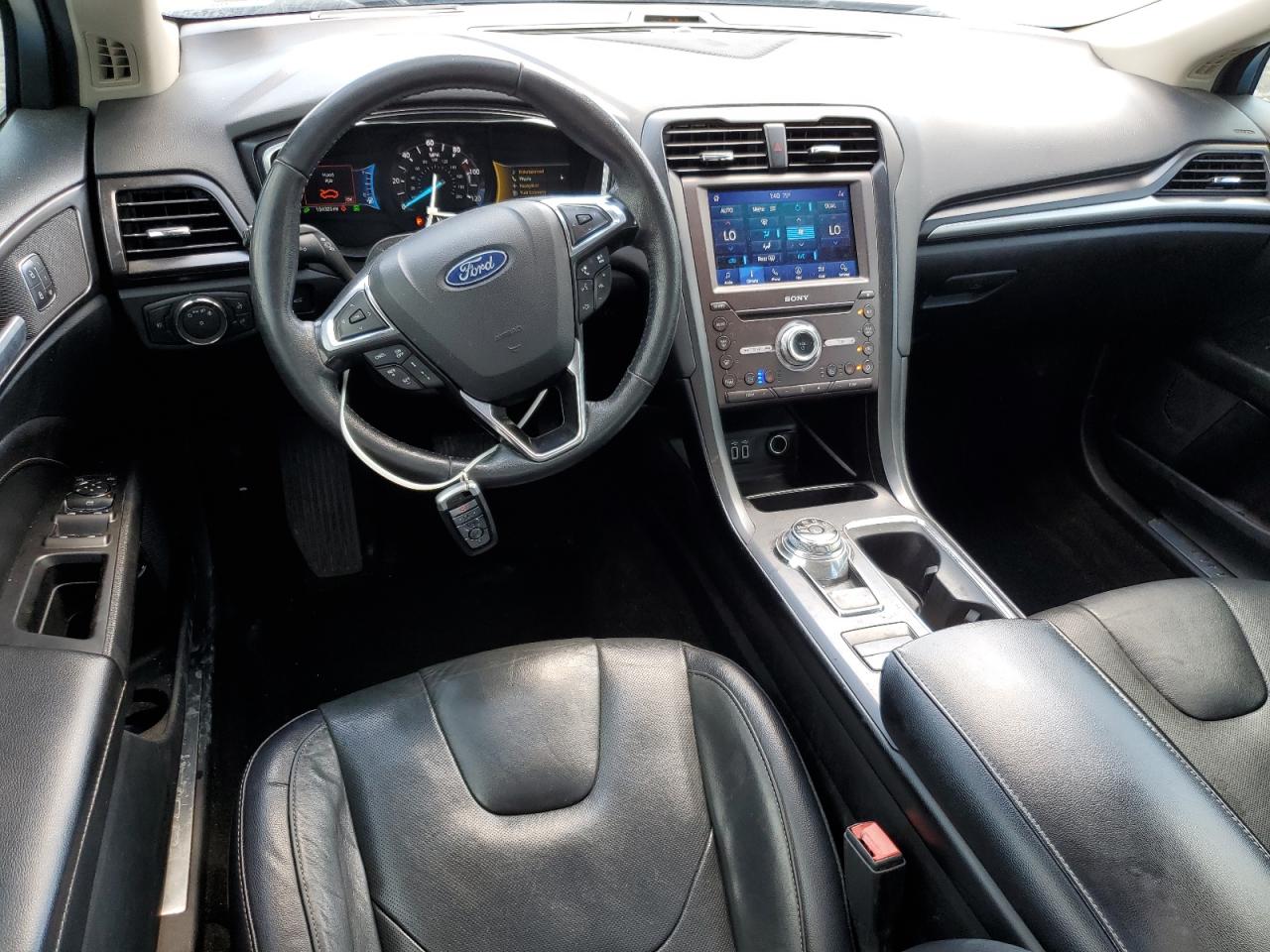 2020 FORD FUSION TITANIUM photo 8