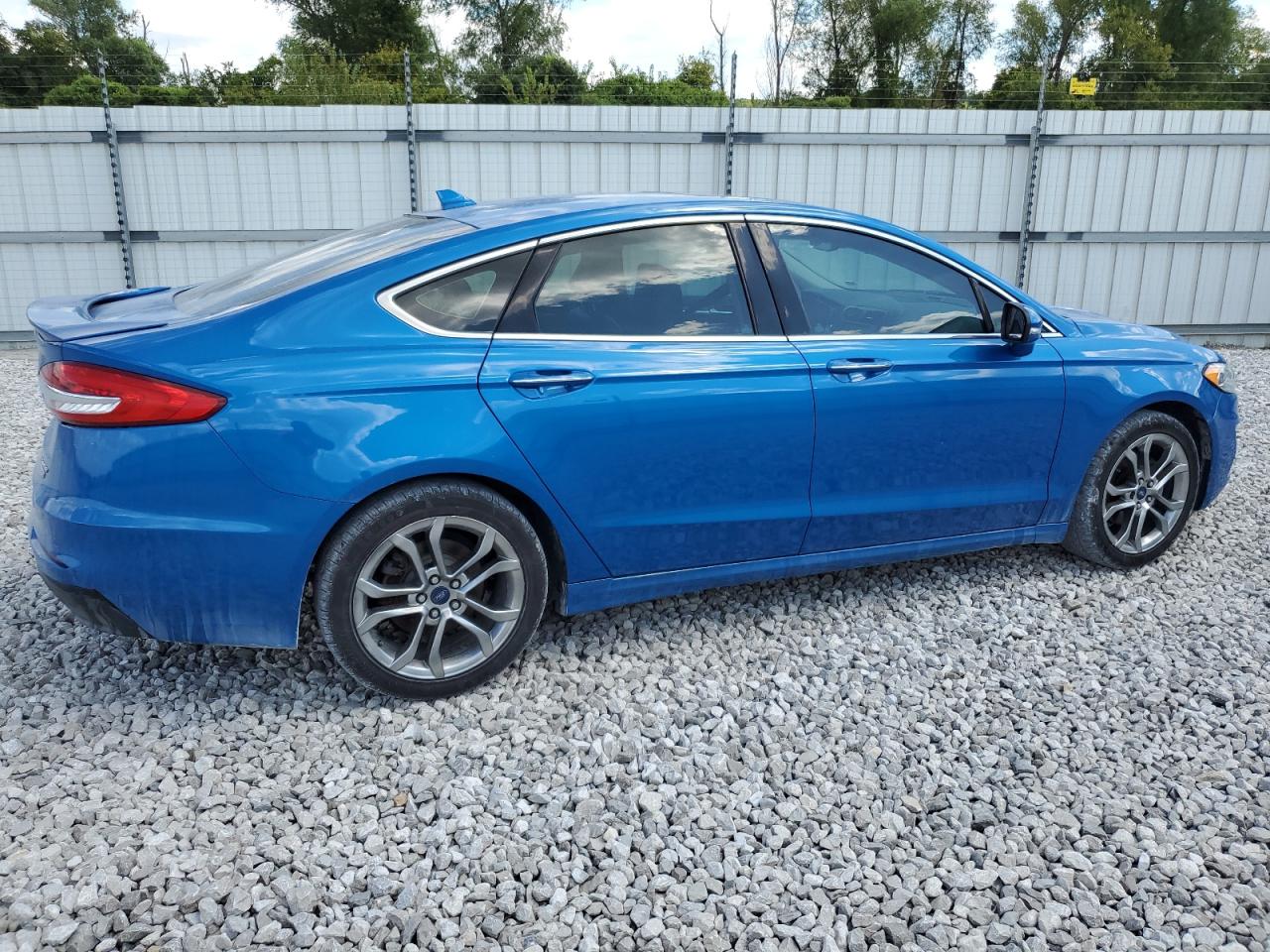 2020 FORD FUSION TITANIUM photo 3