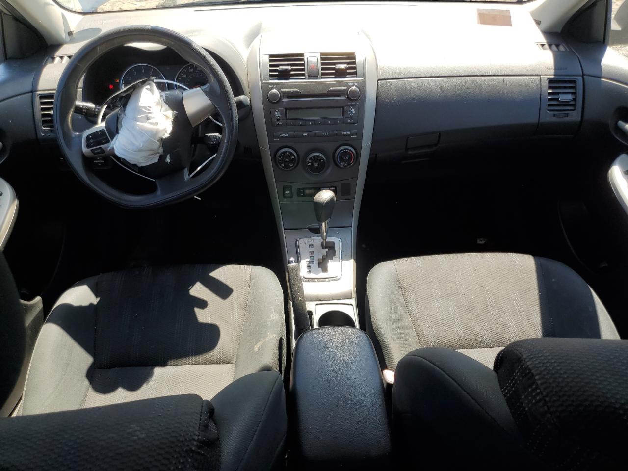 2011 TOYOTA COROLLA S photo 15