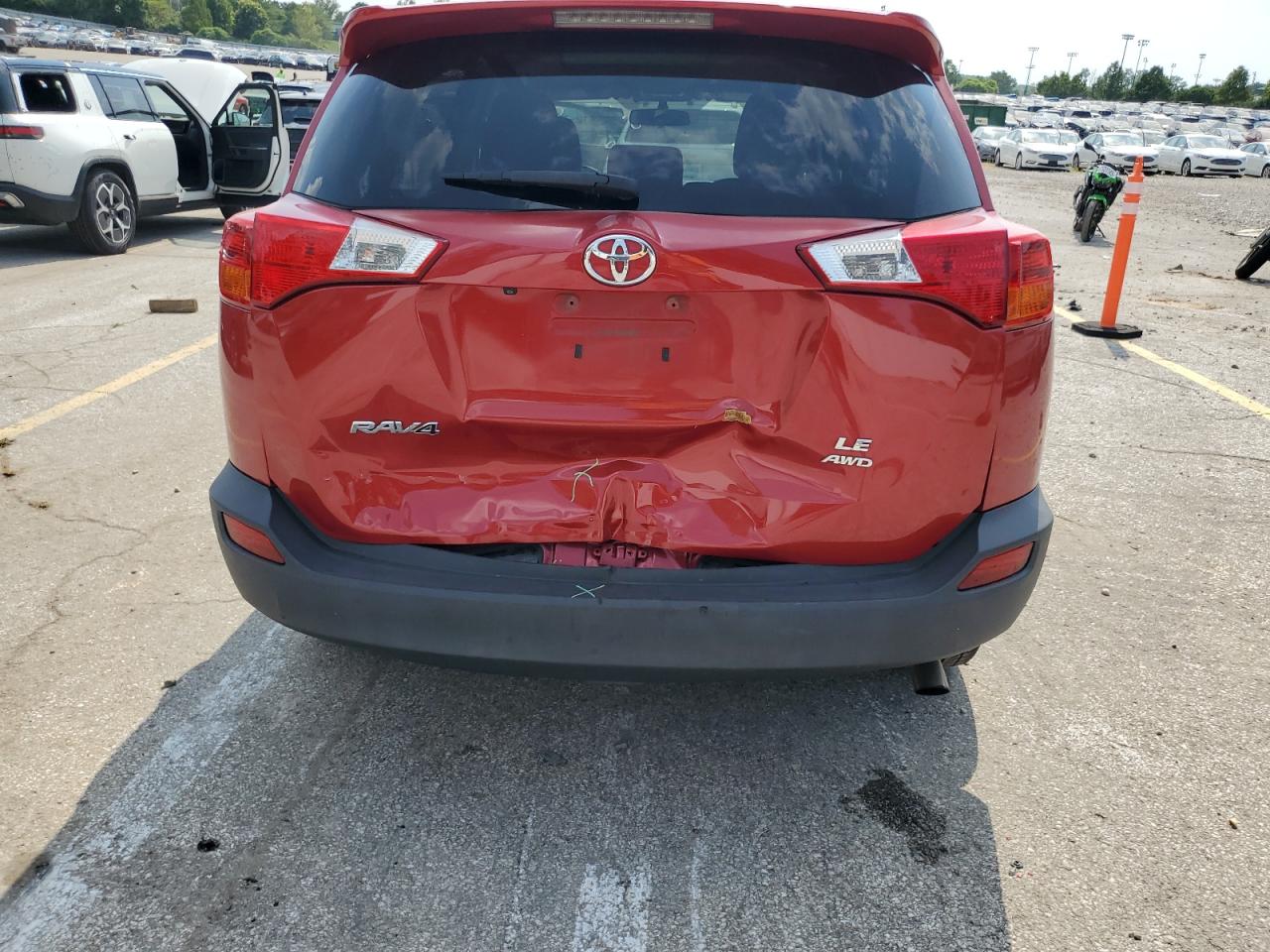 2014 TOYOTA RAV4 LE photo 16