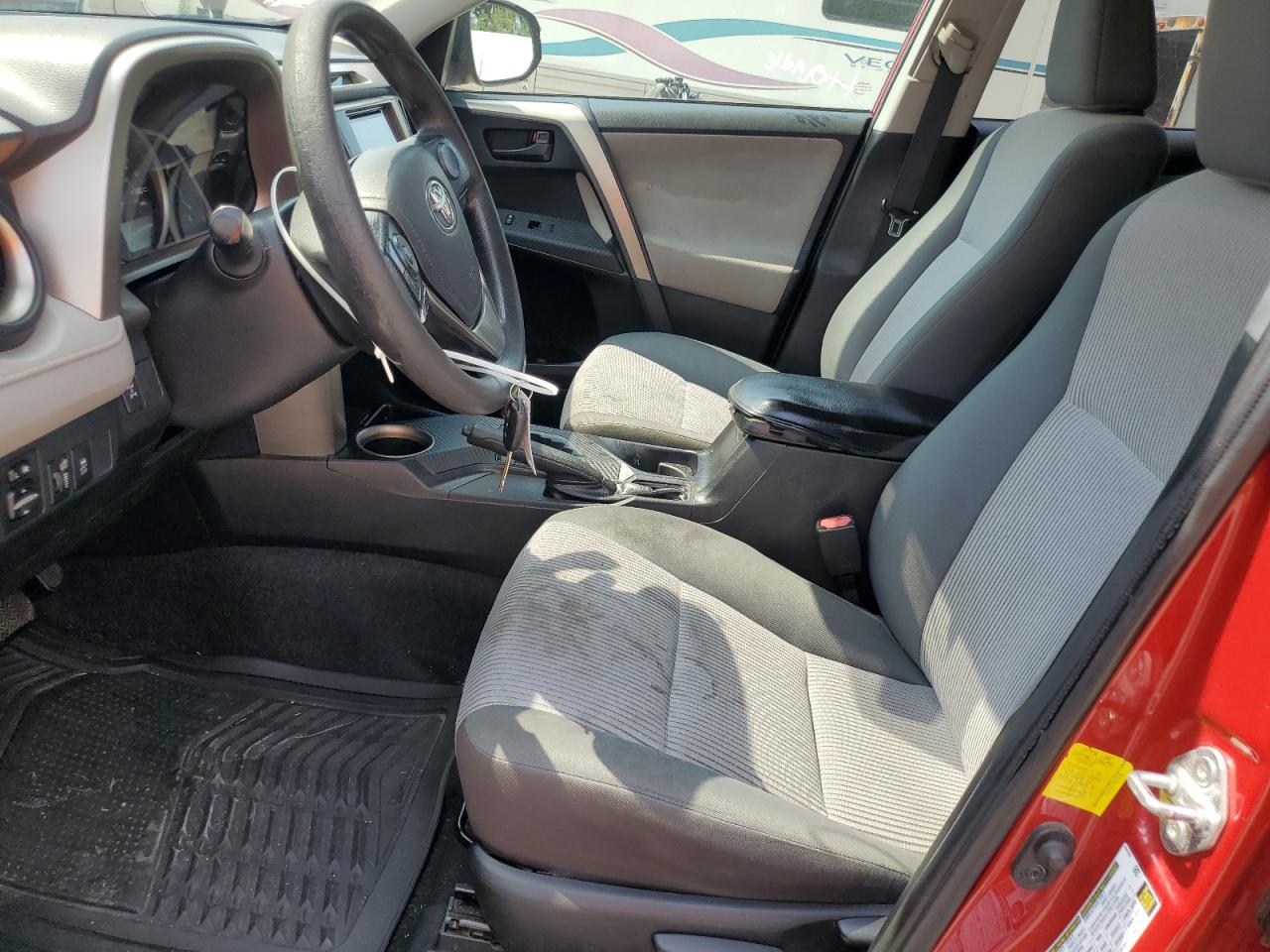 2014 TOYOTA RAV4 LE photo 19