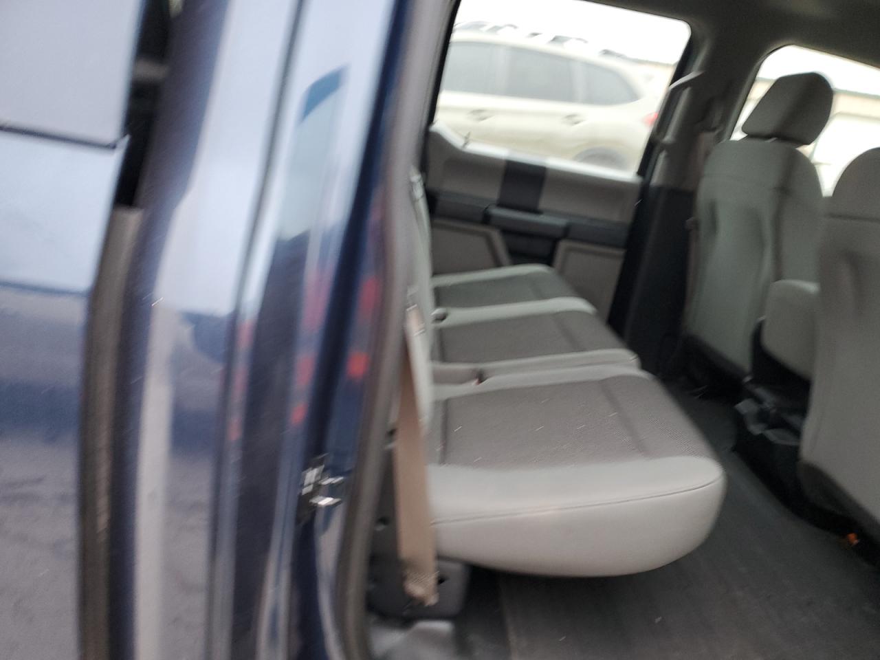 2017 FORD F150 SUPERCREW photo 28
