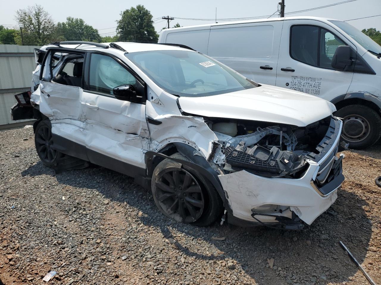 2017 FORD ESCAPE SE photo 10