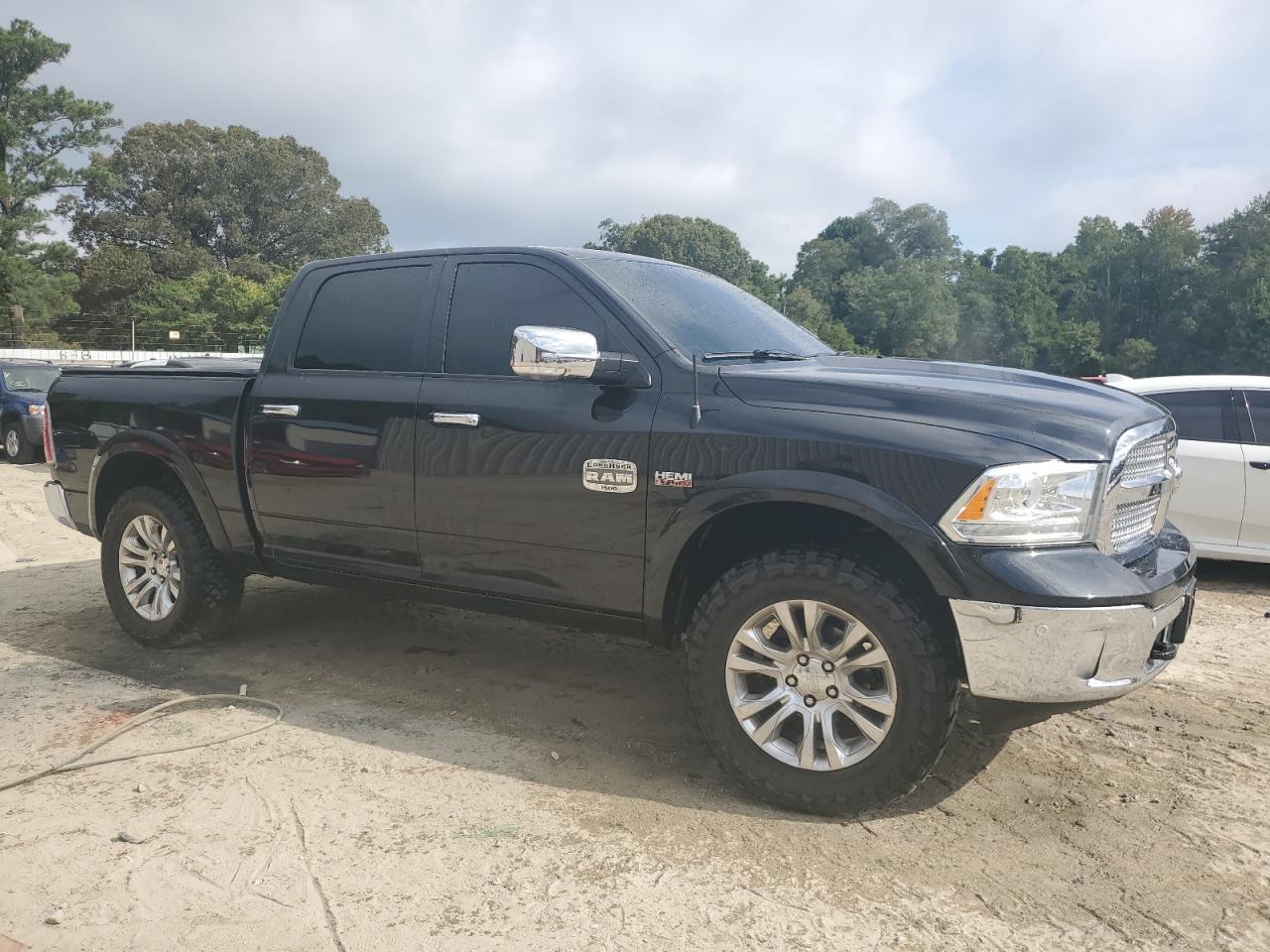 2016 RAM 1500 LONGHORN photo 4