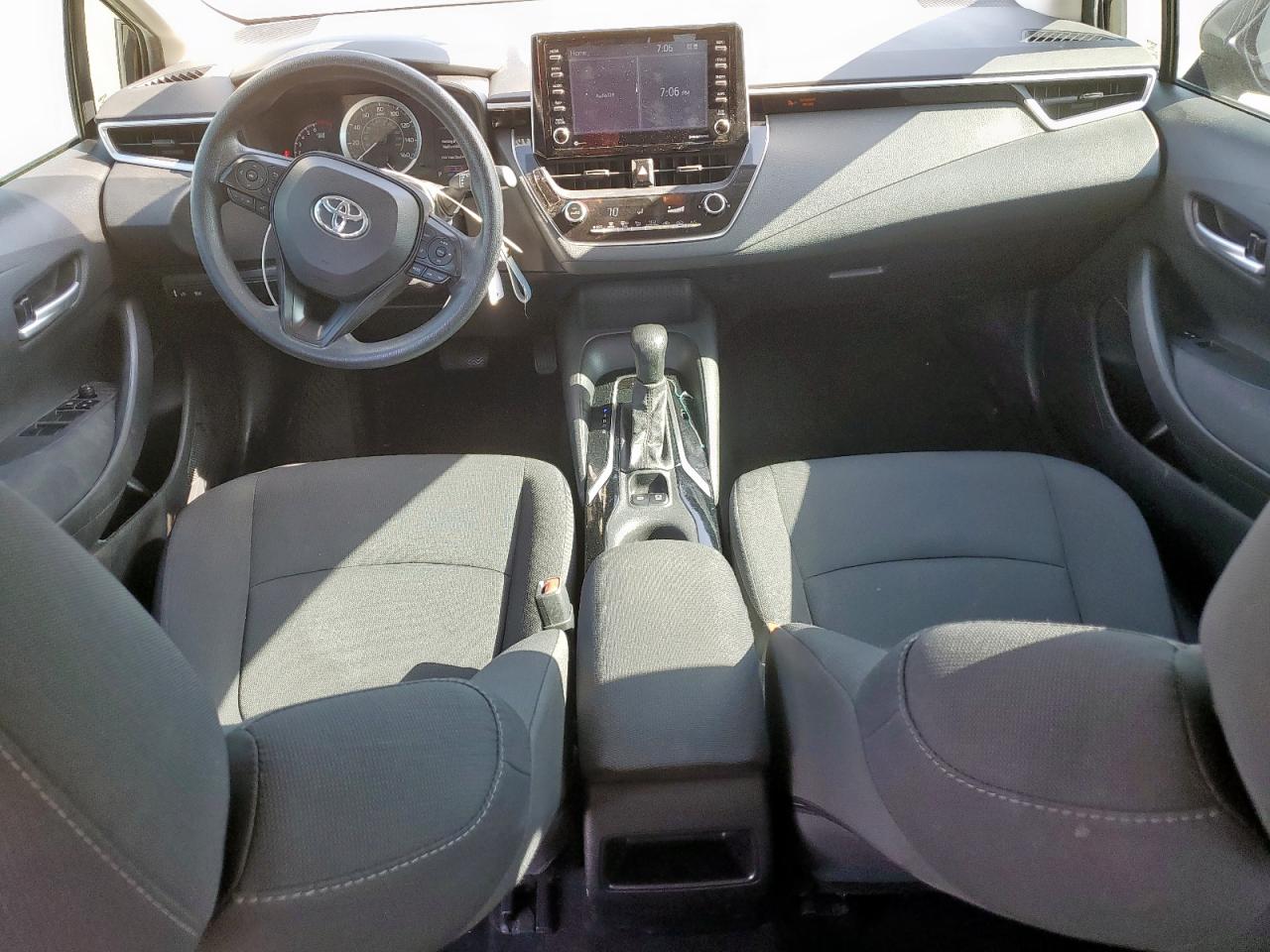 2021 TOYOTA COROLLA photo 22